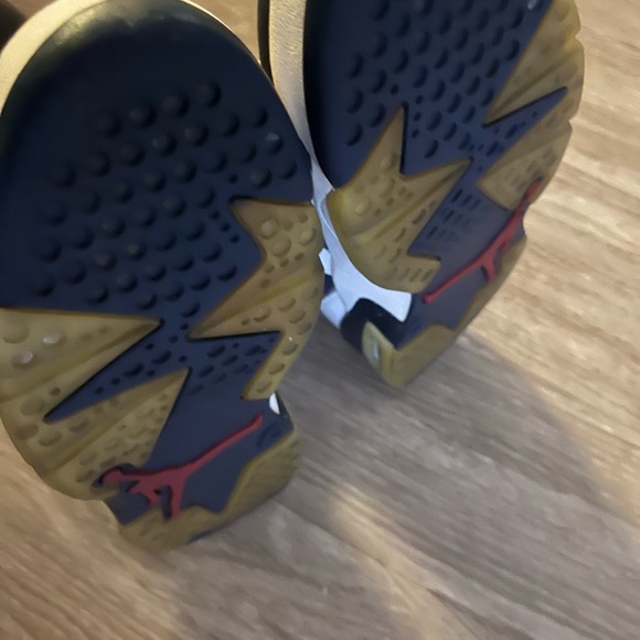 Jordan 6 Olympics size 12.5 pre-owned - Picture 6 of 7